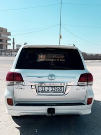 لاندكروز VXR • ٢٠١٠ • ماشيه ١٠٠ الف