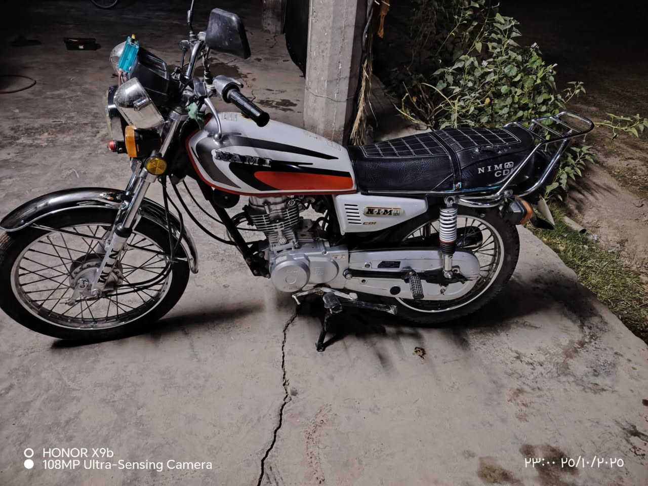 سلام عليكم دراجه نامه شلامجه لبيع موديل 23 مكفوله كفاله عامه وراق صولي محركهاا ما مفتوح فقط كلجات السعر 500 وبيهاا مجال لطيبين رقم ***********
