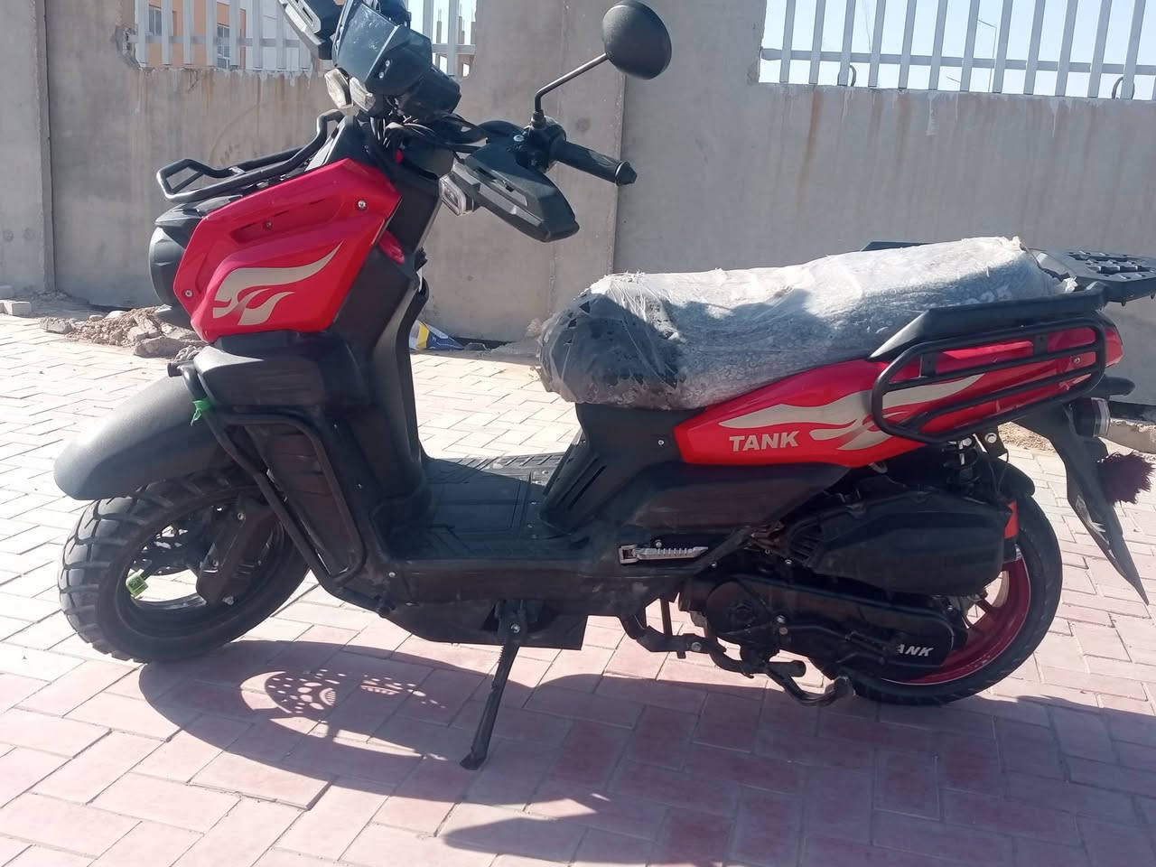 للبيع دراجه سكنس جبلي بيع مستعجل الدراجه نضيفه ونشطه السعر 900 وبيها مجال المكان كربلاء الحزام الخضر للتواصل ***********
