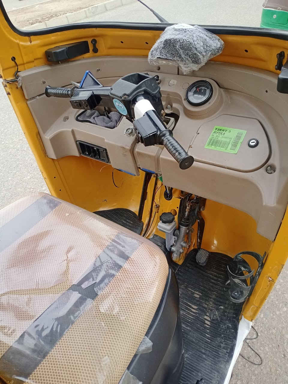 سلام عليكم تكتك للبيع موديل 20شهر 10رقم وسنويه كفاله عده طكه بلغد بارد تكتك جاهزه من  شراي اتصل***********
