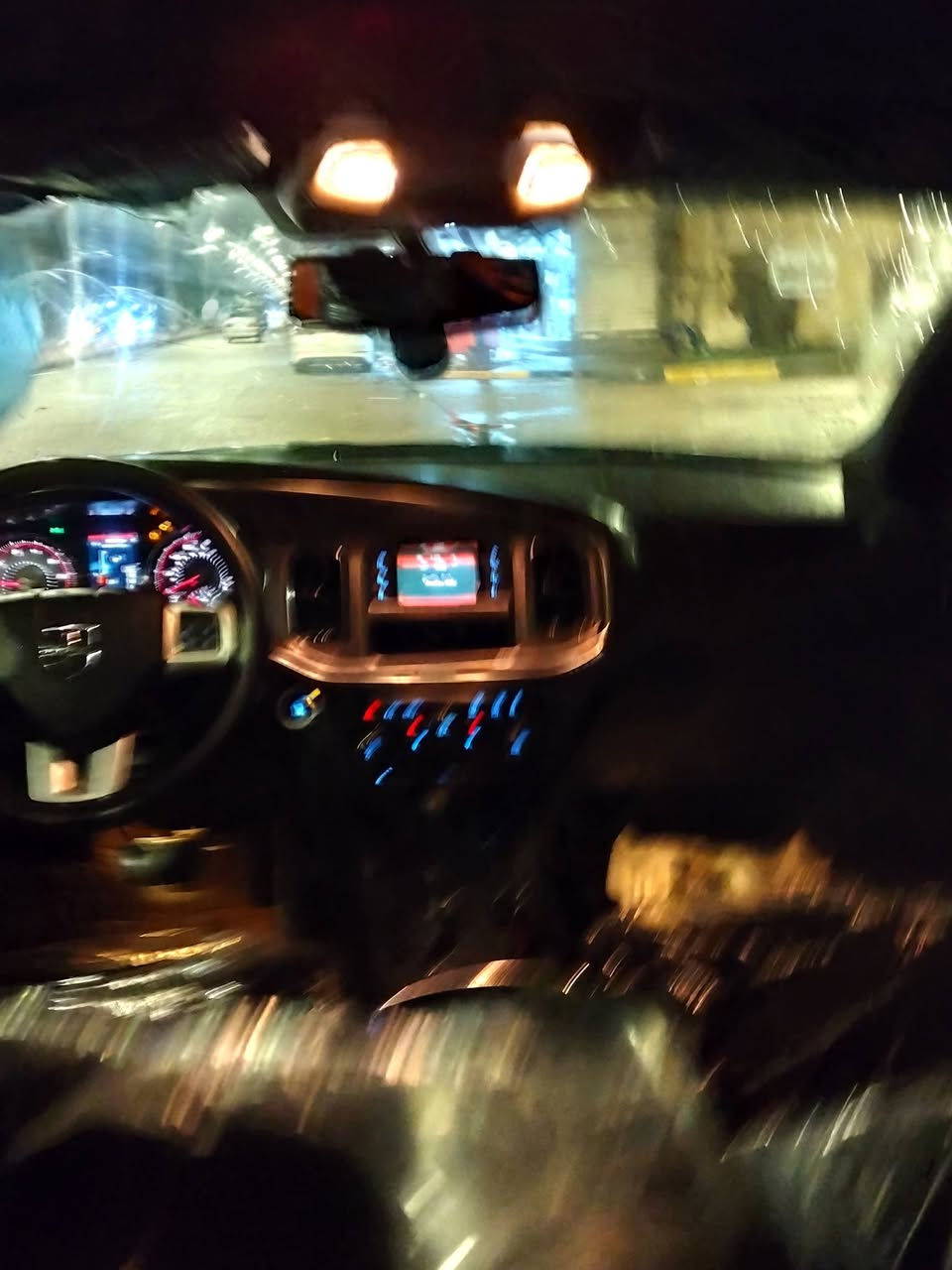 شارجر 14اصل طخم تاير محرك سته سلندر كفاله الكير كفاله متوم اربيل طبق الاصل تبريد ثلج حداده 85/100 دواخل كارتون بدي كارتون كصة قماره فقط العنوان بصره السعر65 ***********
