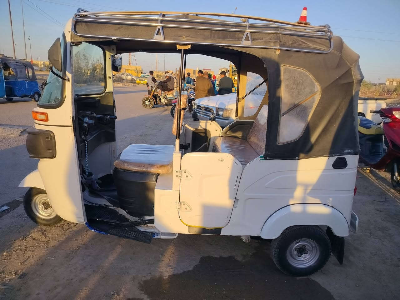 تكتك للبيع موديل 21 شهر11 رقم مداور ثاني يوم مكان قلعه سكر رقم ذي قار ***********
