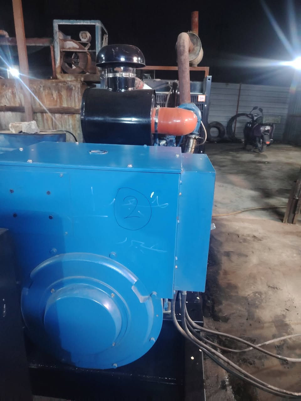 ياالله سلام عليكم ورحمة الله وبركاته عيوني مولد شتاير للبيع 24 ولف راس توليد 400kv المولده شغاله وستندر بعدهه جديده التفاصيل الاتصال ع رقم ***********
