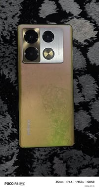 بوكو F6 برو • ٢٥٦/١٦ • ظهر مفطور