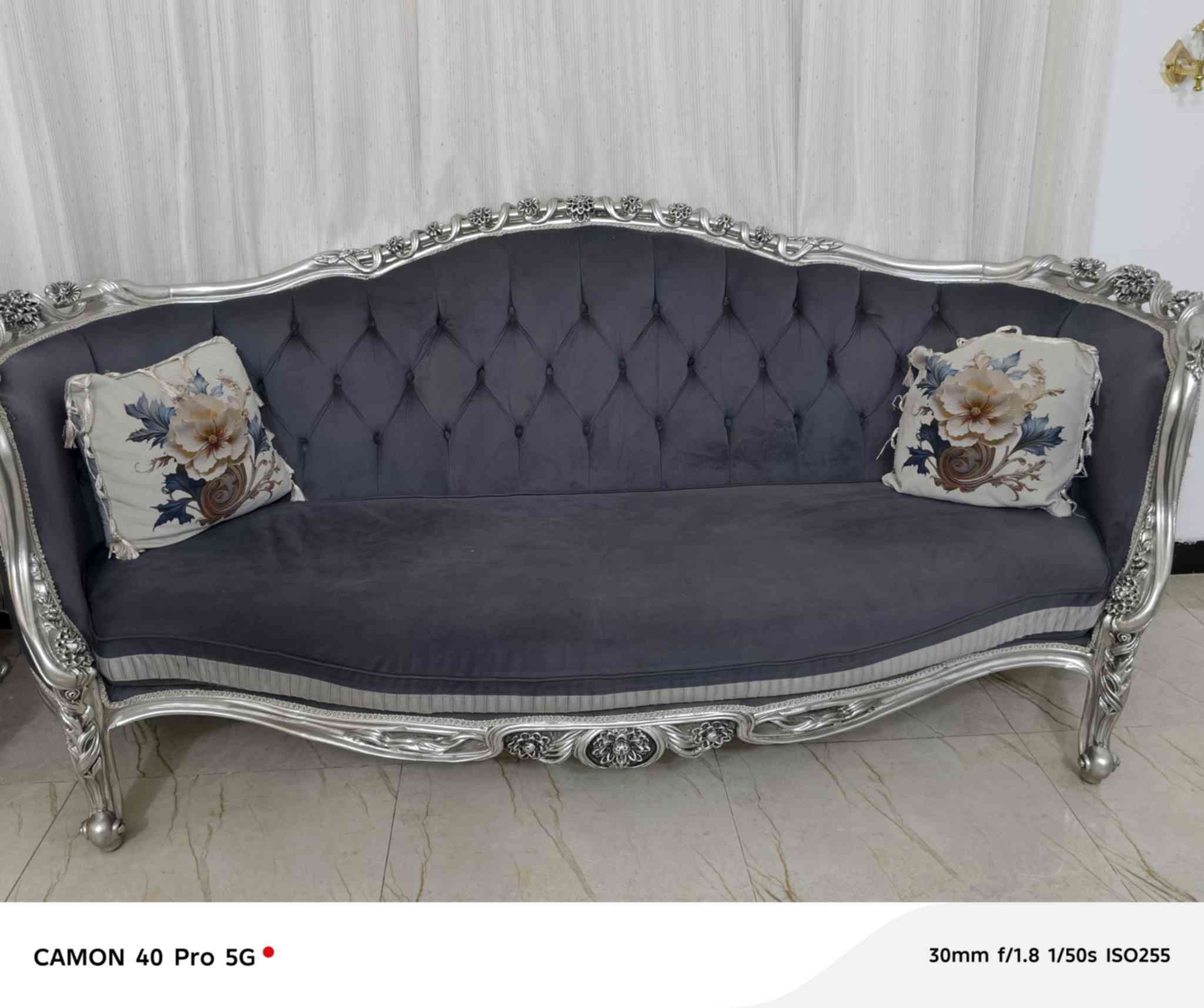 تخم قنفات زان مصري كلش نظيف ١٠ مقاعد وياه سيت طبلات
السعر مليون وربع وبي مجال قليل للشراي
مكان الاعظميه


**إذا كنت صاحب هذا الإعلان وتريد حذفه لأي سبب، رجاءا أرسل رسالة إلى الدعم الفني**