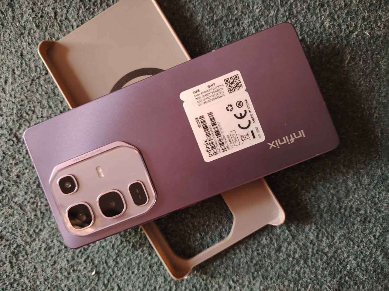 سلام عليكم انفنكس نوت 50برو 256/8 مستعمل اخو الجديد لون بنفسجي ملحقات شاحنه اصلية وكارتونه وكفره الاصلي سعره230الف مكاني بغداد/ابو غريب/مدينة ابو منيصير توصيل ماعندي للتواصل فقط واتساب وماسنجر خط ماعندي *********** بغداد, العراق
