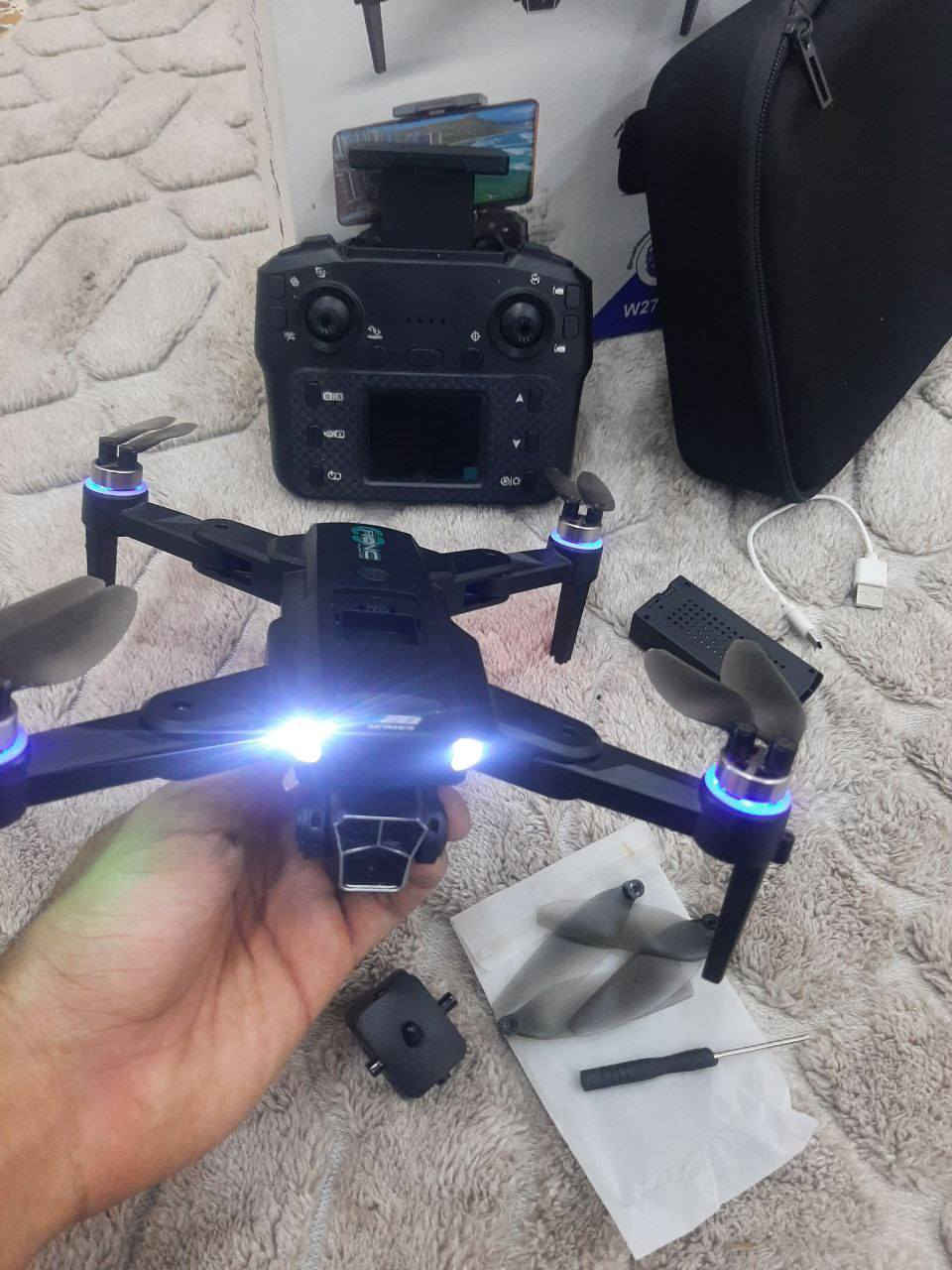 للبيع درون بحاله جديده استخدام اسبوع ويجود بطارتين مثل ماموضح بالصور سعر ٧٠


**إذا كنت صاحب هذا الإعلان وتريد حذفه لأي سبب، رجاءا أرسل رسالة إلى الدعم الفني**