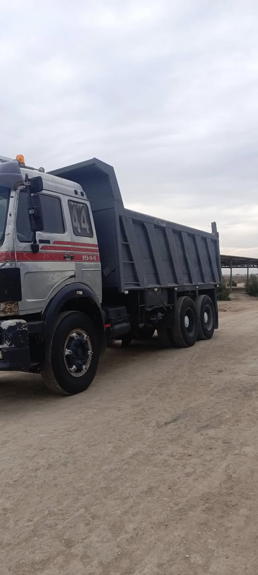 سلام عليكم 
البي للبيع موديل88 رقم نكليزي مده النتهائ ال2030  مكينه 35 مجموعه نص كير 160 السياره جاهز للعمل المكان بابل النيل  ‏‪7718469349‬‏       ***********
