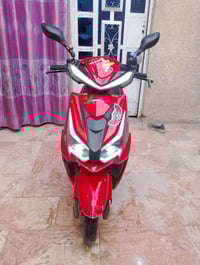 دراجه شحن للبيع بس الكفر الوراء مكسور تفاصيل السعر الخاص07711401552