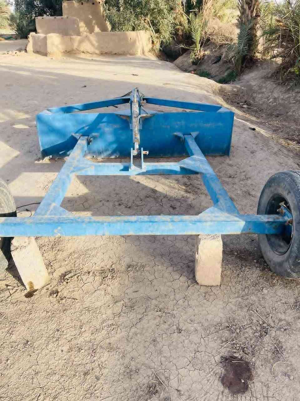 السلام عليكم
معدلان اندبلنت للبيع
العرض مترين ونص
الركبة اربع امتار
تايرات حجم 15
 ويل مال فورويل
الاستفسار
***********
