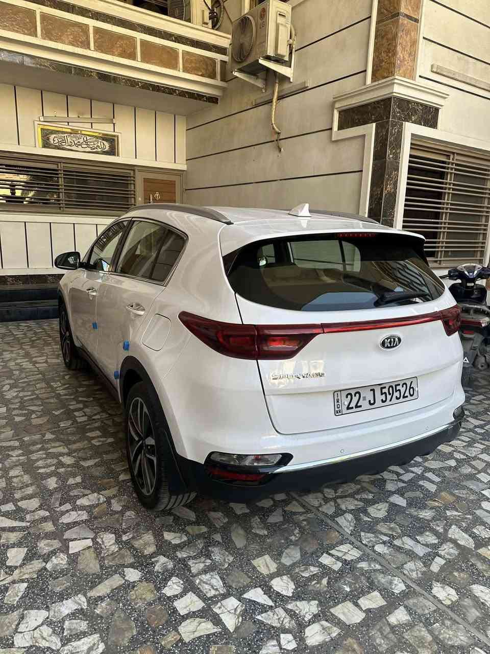 سلام عليكم
سبورتج 2020 رقم اربيل
خليجي مكينه 2000 دوش
كفاله السياره من مكينه وكير والتبديل والصبغ
بيهه بارد ع كد شبر بل باب الخلفي جهت السكن سياره جديده بمعنه الكلمه
بصمه.  +  تشغيل عن بعد
تحكمات استيرن 
تبريد قطعتين
مري شفط
اشاير مري

العنوان المدينه الاورفلي 
السعر 200

‭0780 229 2222‬
