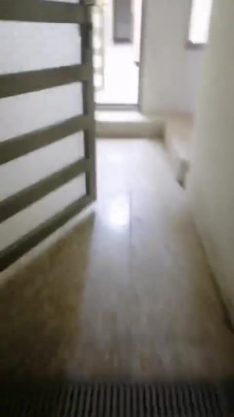 شقه للاجار طابق ثاني حي العامل قرب افران السجاد ***********
+964 770 244 8920
