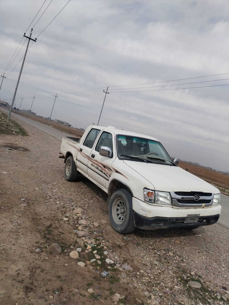 سلام عليكم بكم دير 2006
رقم فحض كير ومحرك شرط لاصرف ولاتبخير
تايرات زينه
صدر أمامي جديد
ماعايزو شي
تاي للبصره 
سعر 28وبي مجال للشراي تصل وتدلل
***********
