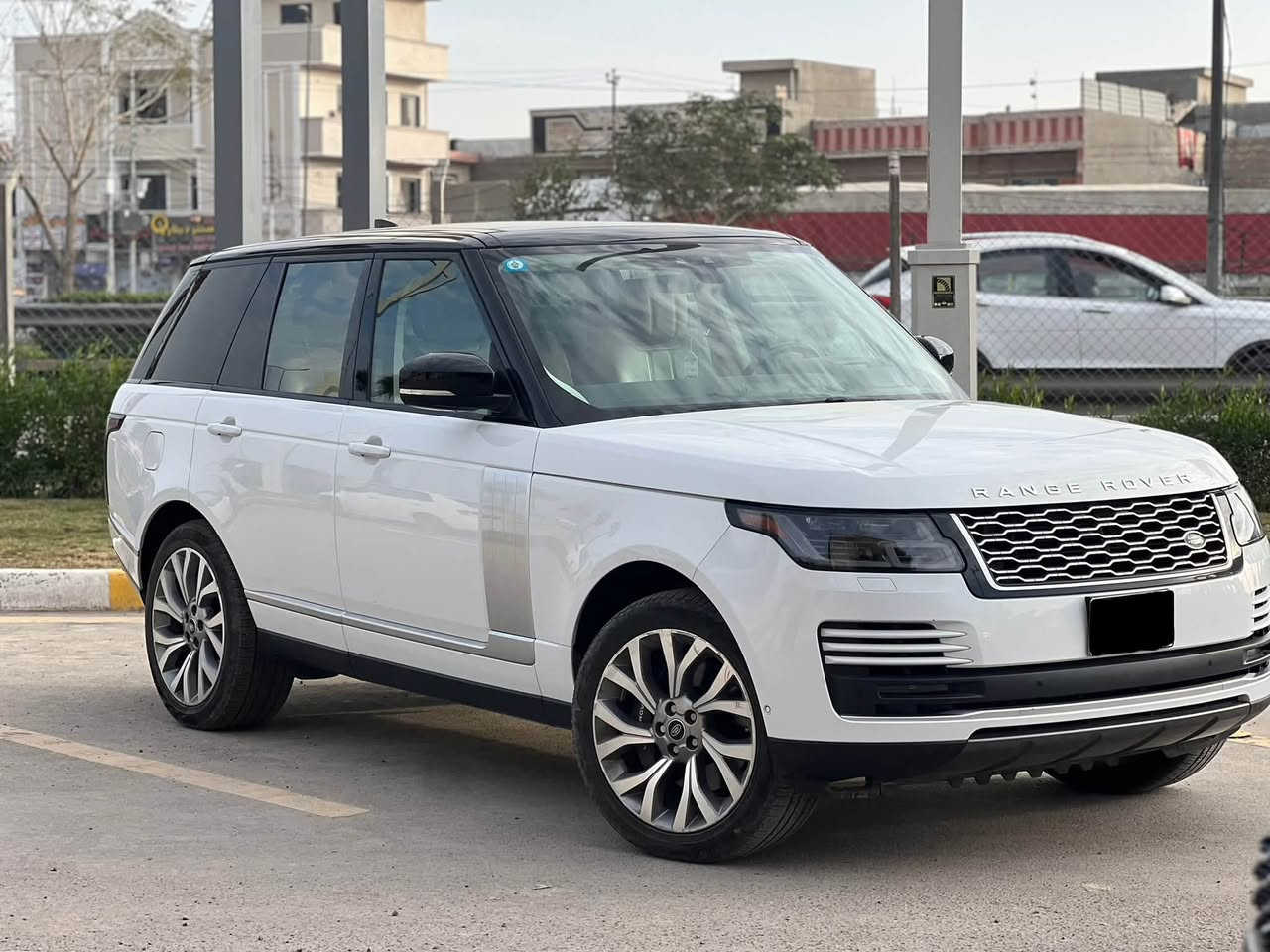 رانج روفر

فوك _ HSE
 ((  6 سلندر  ))
الموديل ـ 2020
 رقم بغداد

وارد امريكي كلين تايتل
السيارة كفالة من ناحية البدي
السيارة مبدلة بيها مكينة جديدة
بيها صيانة كاملة متصرف عليها دينار

عداد المسافة 80 الف  ميل 
المحرك ـ 6 سلندر تيربو جارج
بنوراما
ابواب شفط 
جنطة كهرباء
لايت لد
كامرات 360°
رادار 
تدفئة وتبريد كشنات
وبعد بيها هواي مواصفات

مكان السيارة بغداد

للأستفسار  

*********** حيدر
