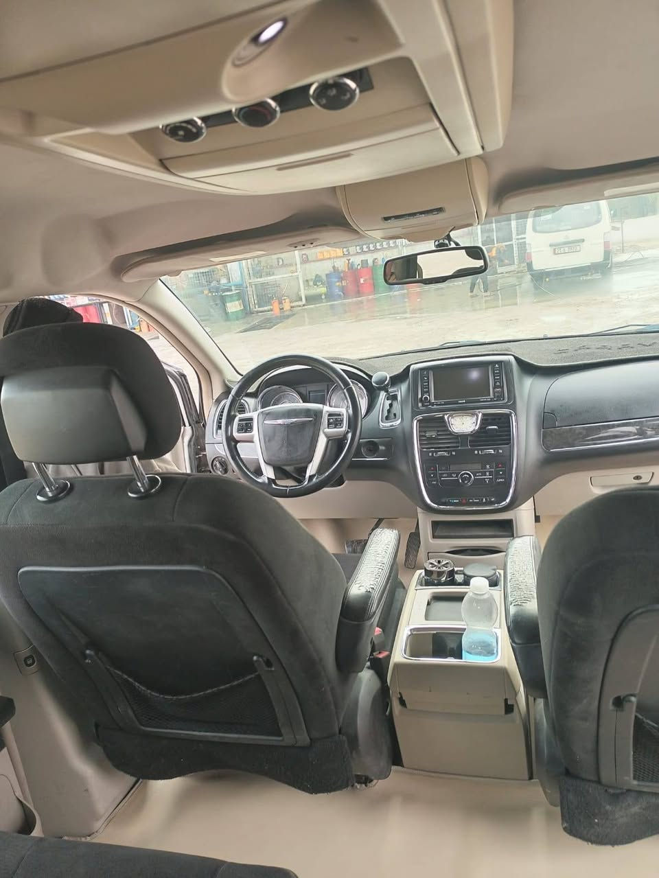 ٢٠١١كلين بدون حادث السعر ١٤٥
***********
