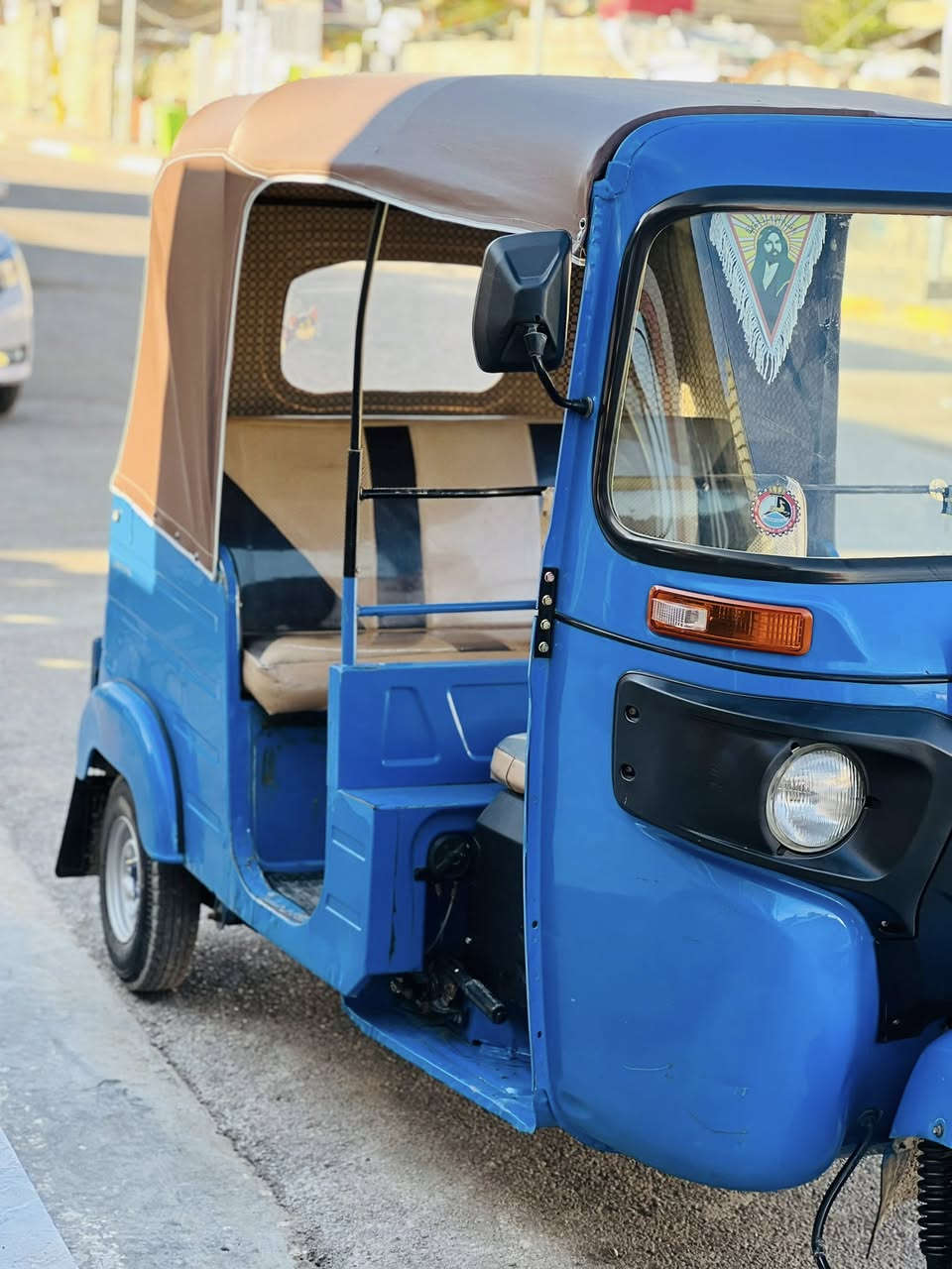 تكتك20للبيع رقم وسنويه بسمي تكتك خير من الله كفاله مكاني بغداد مدينه الصدر رايدها 7300رقم***********يوجد واتساب
