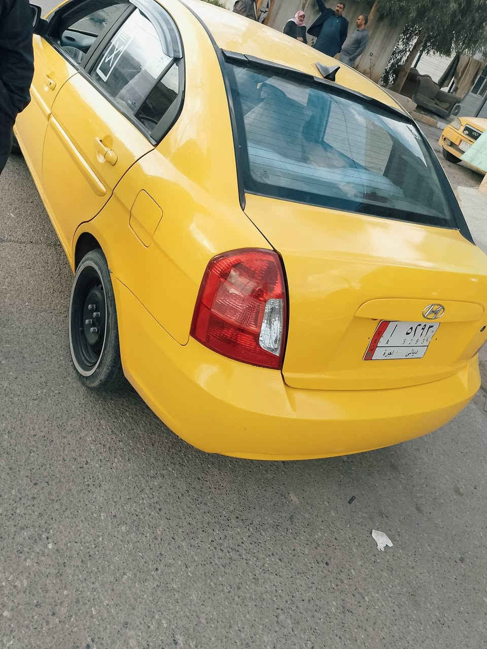 اكسنت موديل 2007
رقم ديالى ألماني شرط التحويل 
كاربون بانزين بيها 
محرك بي بخار كير شرط 
السياره نص فول 
ضرر جملغ خلفي موضح بل منشور 
السعر 75بي مجال 
العنوان موصل الجانب الأيمن سايدين حي العامل قرب دوره الرساله مكتب الهيثم الراشدي ***********
ملاحظة مهمة الخاص مغلق التواصل عل الرقم فقط 🛑 يكون الدوام من الساعه التاسعه صباحا الى الساعه الثامنه مساء 🛑
