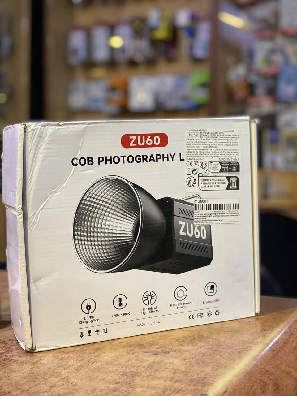 أغراض تصوير للبيع
1-اضاءة ماركة YONGNUO قوته 150 واط جديد
٢-اضاءة ماركة Ulanzi قوته 60 واط جديد
٣-كيج ماركة SmallRig كامرة سوني a7iii جديد 
٤-نك مايك ماركة بويا المعروفة جدا 
الأسعار على الخاص و يوجد توصيل


**إذا كنت صاحب هذا الإعلان وتريد حذفه لأي سبب، رجاءا أرسل رسالة إلى الدعم الفني**