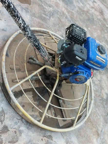 سلام عليكم عندي هاي كوبتر جديد تجي تفحص مكينه مالتها بعدها بلايلون الله شاهد كلشي مابيها سعر 300مستعجال ع بيعتها وبيها مجال هاذا رقم التصال ***********
