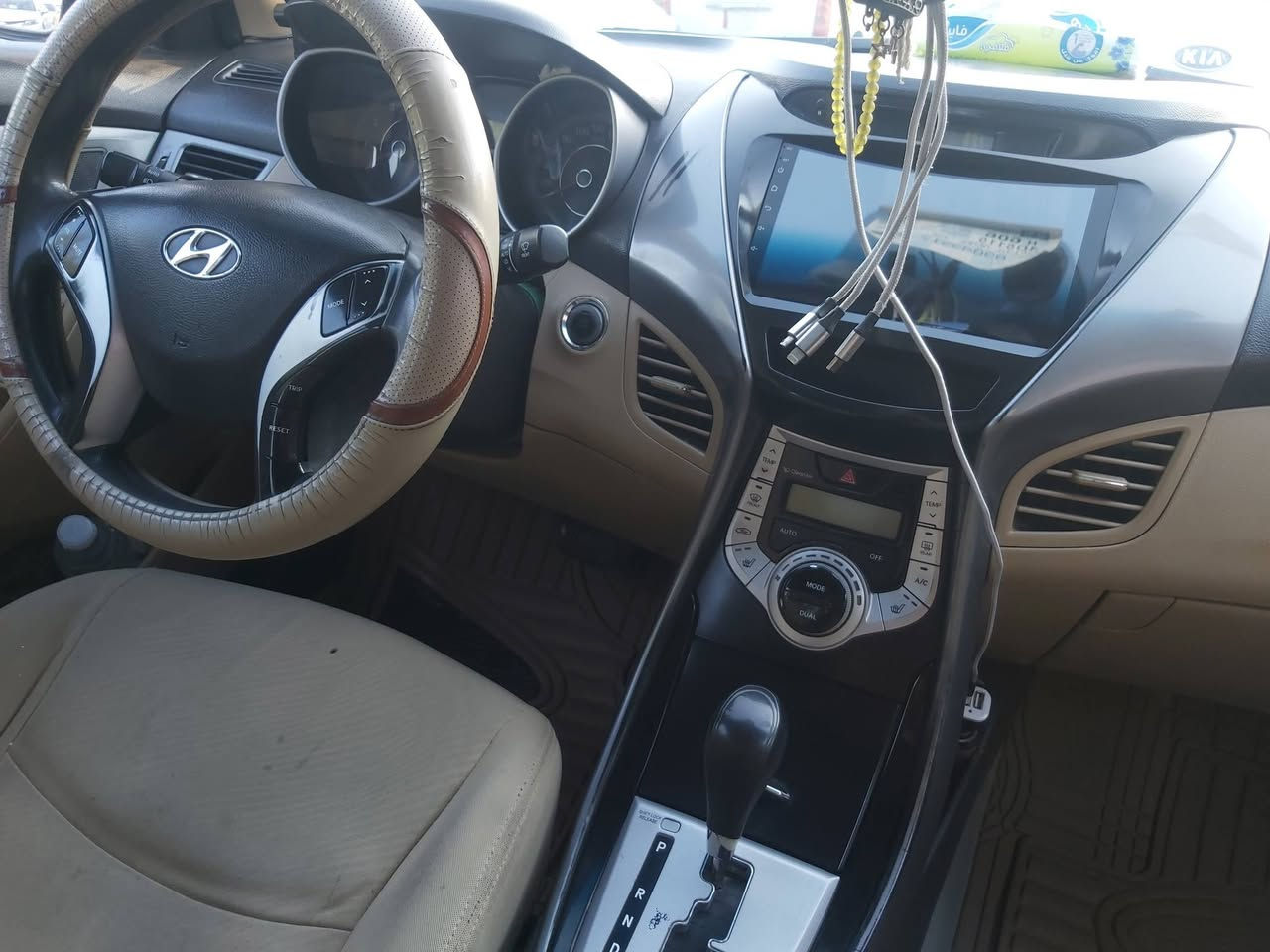 النتره مديل 2012ي فول المواصفات محركها 1800رقم بغداد بسمي مكان سياره ناصريه سعرهه 100
رقم تلفون ***********
