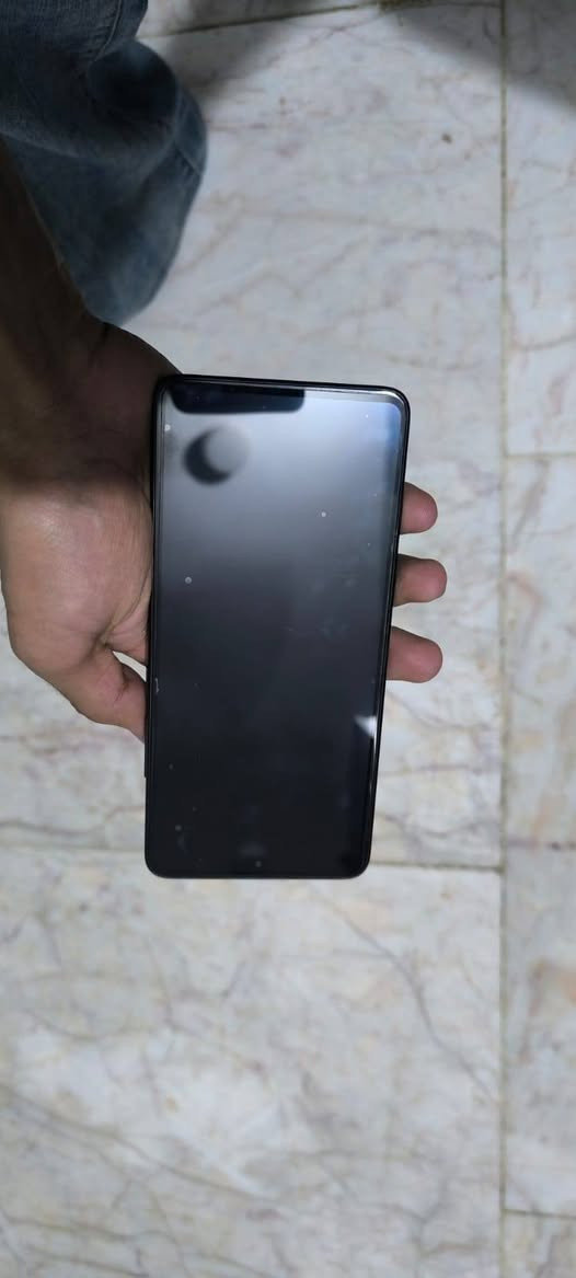 Poco x7 pro
بوكو اكس ٧ برو
جهاز نظيف ممبدل بيه أي شي 
ملحقاته كامله 
ذاكرته ٢٥٦
عنواني بغداد 
مراوس بـ ايفون ١٣ العادي أو للبيع بسعر ٣٧٥
رقمي :***********
