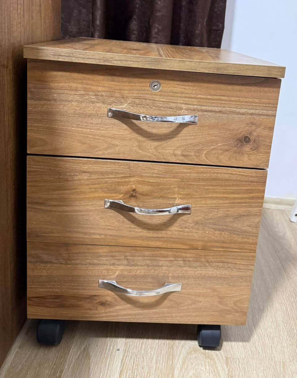 Office desk أربيل, العراق


**إذا كنت صاحب هذا الإعلان وتريد حذفه لأي سبب، رجاءا أرسل رسالة إلى الدعم الفني**