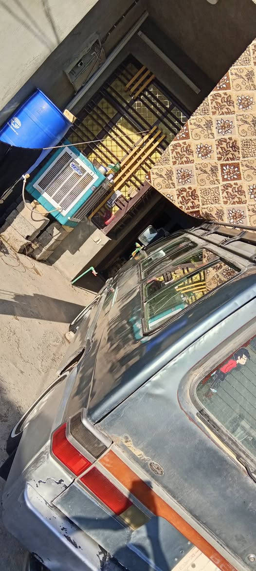 سلام عليكم كيه بسته موديل 93 سنويه 28 
كير ومحرك تجفيت جديد 
السعر اتصال ***********
*********** العنوان بغداد ابو غريب
