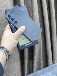 للبيع أو مراوس S24 FE ذاكره 512 وكاله شرق اوسط ضمان كرت شاشه  نضيف كلش...