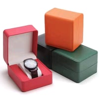 علبة ساعات لون اسود فقط  عدد ٦ تقريبا