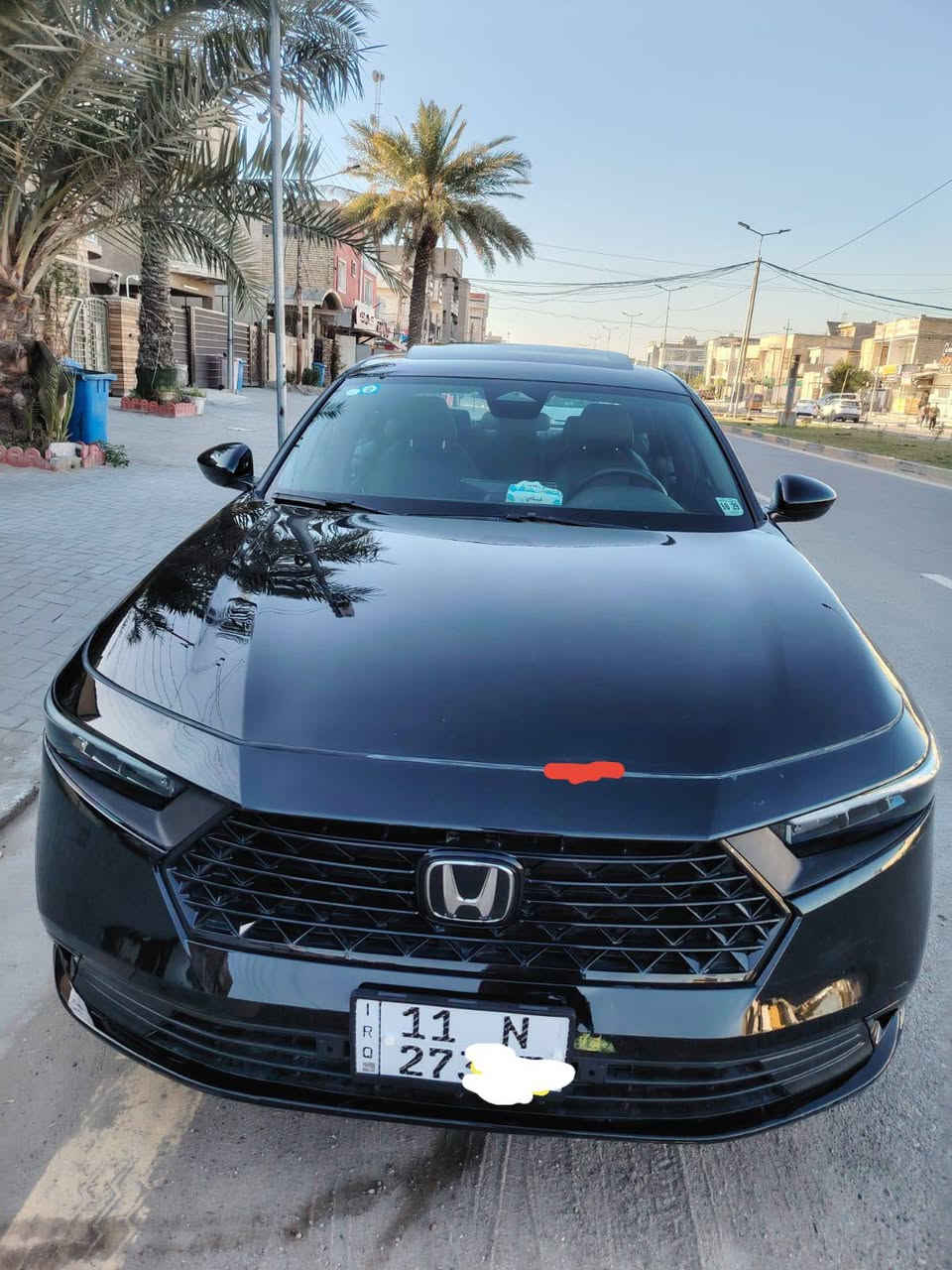 السلام عليكم هوندا اكورد هايبرد 2025 سبورت  L لون أسود طبت على كمرك جديد مرقمه كامله رقم بغداد
ماشيه 8 الف 
✨ المواصفات الخارجية
🔸 ليتات LED أمامي وخلفي
🔸 مرايا كهرباء 
🔸 سبويلر رياضي
🔸 دخول ذكي (Smart Entry)
 🔹 محرك 2.0 هايبرد
🔹 نظام تشغيل بالبصمه
🔹 Apple CarPlay Android Auto
🔹 شحن لاسلكي
  🔸 كاميرا خلفية متعددة الزوايا
🔸 رادار أمامي (مثبت سرعة ذكي)
🔸 تحذير تصادم + فرملة طوارئ
🔸 الحفاظ على المسار
🔸 Blind Spot (تحذير النقطة العمياء)
🔸 Cross Traffic (تنبيه حركة خلفية)  
  🔹 Auto Stop (إطفاء وتشغيل المحرك)  
🔹 فرامل إلكترونية
🔹 Drive Modes (Normal / Sport / Econ)  

 
  تجي قطعتين تبريد 
باقي المواصفات معروفة
 
السيارة حادثها بالداعامية  راجعه الاصليه بدون نقطه صبغ السياره بس بارد بلبنيد مأشر بالون الاحمر في الصوره 
 بدون ايرباك
السعر215 صايره عليه اكثر من هذا السعر وحق رسول الله
 العنوان بغداد حي الجهاد
السلام عليكم هوندا اكورد هايبرد 2025 سبورت  L لون أسود طبت على كمرك جديد مرقمه كامله رقم بغداد


**إذا كنت صاحب هذا الإعلان وتريد حذفه لأي سبب، رجاءا أرسل رسالة إلى الدعم الفني**