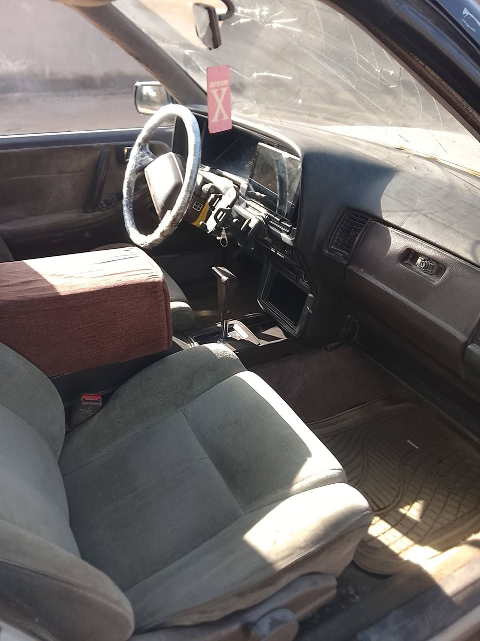 السلام عليكم سوبر هارتوب موديل 89مكينه وكير كفاله حداديه نص عمر كهربائيات كلهه شغاله  سكنات اماميه والباقي كفاله مصبوغة حزام جماليه تخم تاير ويل بلادي مكان بابل سعر 28وبيهه مجال ***********
