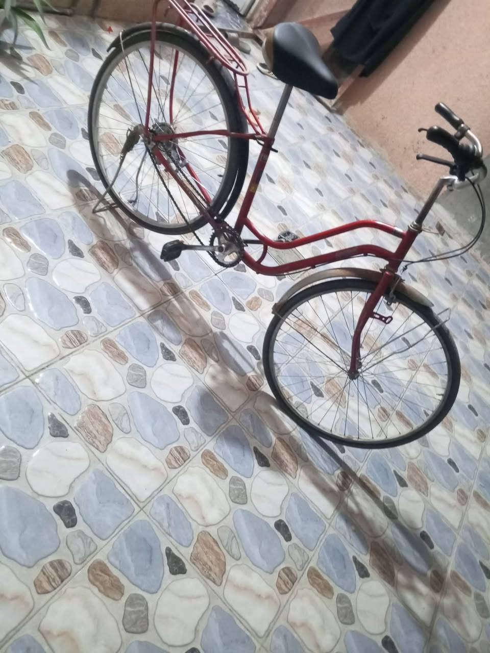 السلام عليكم بايسكل حجم 27 السعر 70 وبي مجال للطيبين الموقع ديالى شهربان المقدادية حي المعلمين 
رقم تواصل *********** موجود خاص
