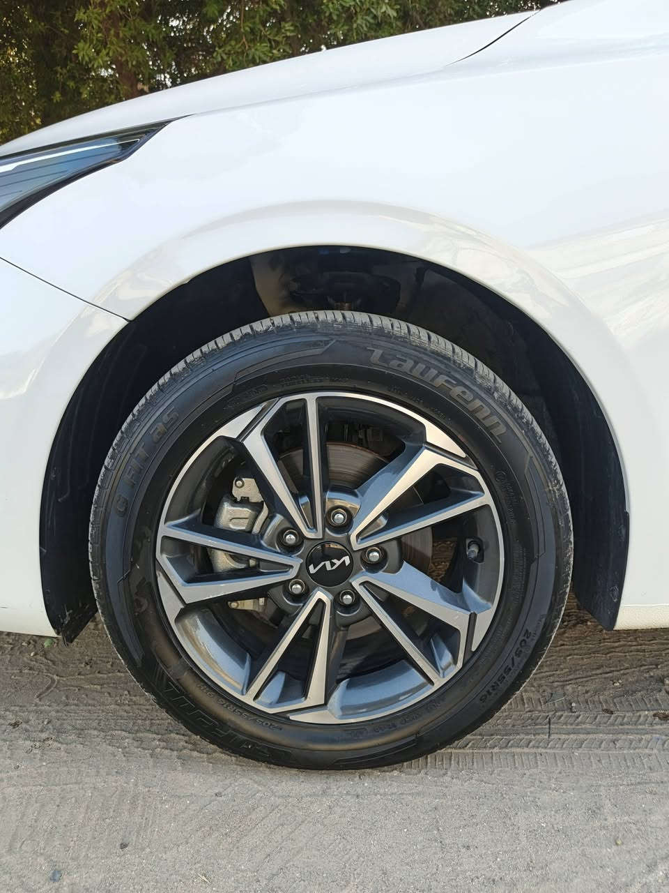 السلام عليكم
سيارة  K3
السعر 143 وبيه مجال شي قليل تحويل مباشر

فول موصفات موديل 2024 ماشيه 9 وقابل للزياده
 كله ع وضع الشركه 
محرك1500 دبل نوزل     
 مكفوله كله ع وضع الشركه  سياره طك كارتون 
السياره فول موصفات  
فتحه سقف 
كشنات جلد 
كامره
عداد سرعه ديجتال
لايت اليدي زنون 3 عدسات + حجاب
شاشه اعطال
تبريد  مناخي
 4 دسكات ايبيسي
اشاير بل مري 
حساس ضغط الاطارات
ايرباكات ٦
AuTo HOL
هند بريك بصمه 
فول للاخير  رقمه بغداد انكليزي 
مكاني بغداد اتصال فقط
***********
