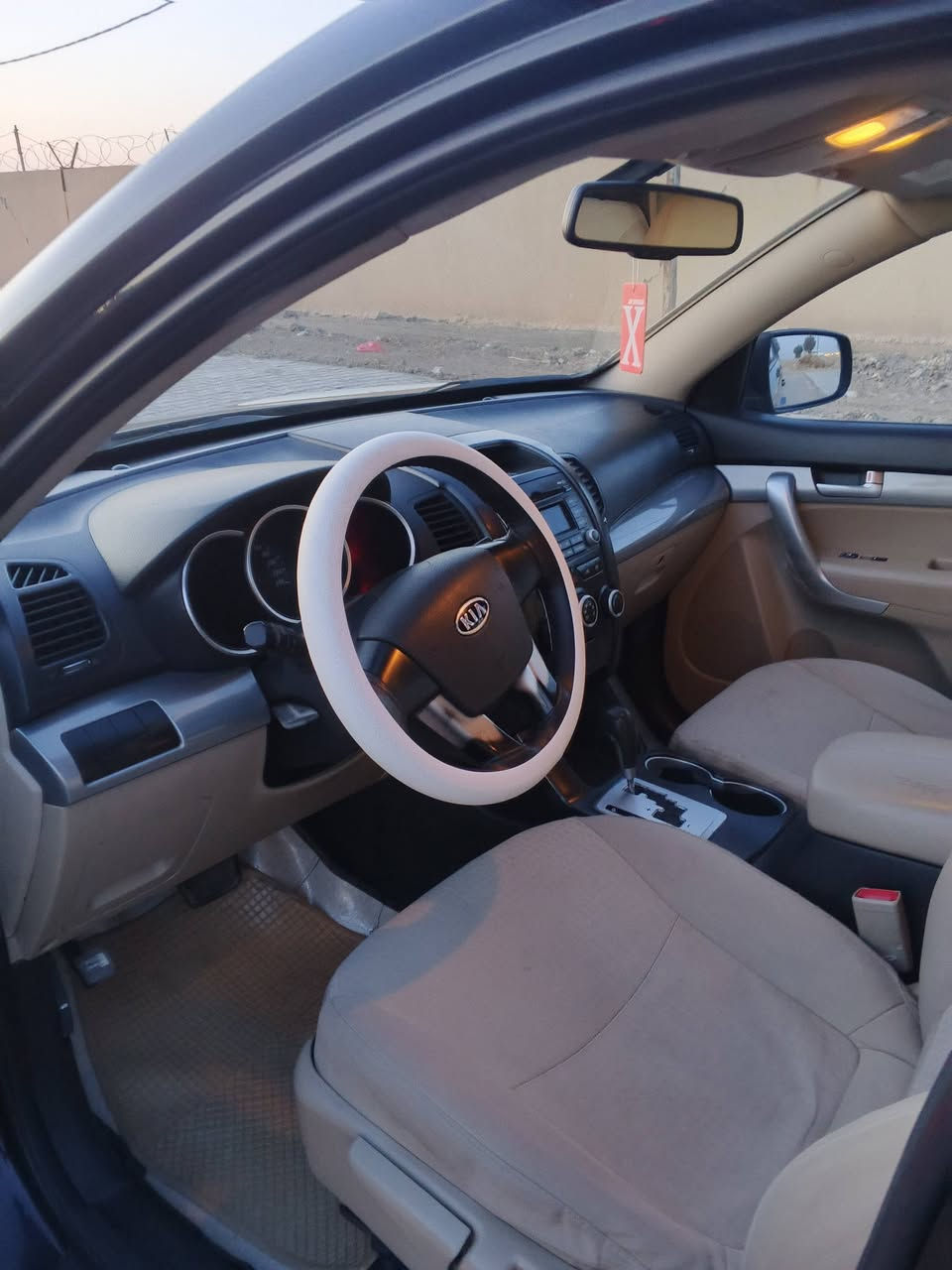 سورنتو 2011 خليجيه مكينه 4 سلندر كفاله عامه بدون صبغ مكينه وكير كفاله 3 قطع تبريد سبعه راكب ماشيه 140 اصل سعر 135 وبيه مجال بغداد محموديه ***********
