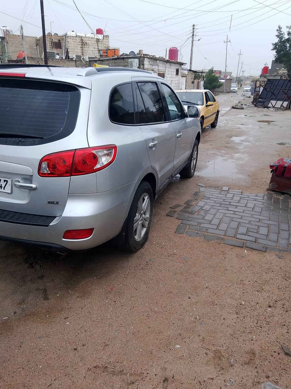 سنتافي جديده كصه جنطه تنطفي وتشتغل ماعرف شبيهه سعرهه 40 تبريد 3 قطع 7راكب مكاني بصره مراوس ارواس عادي ابيع ع حطتهه تشتغل وتنطفي ***********
