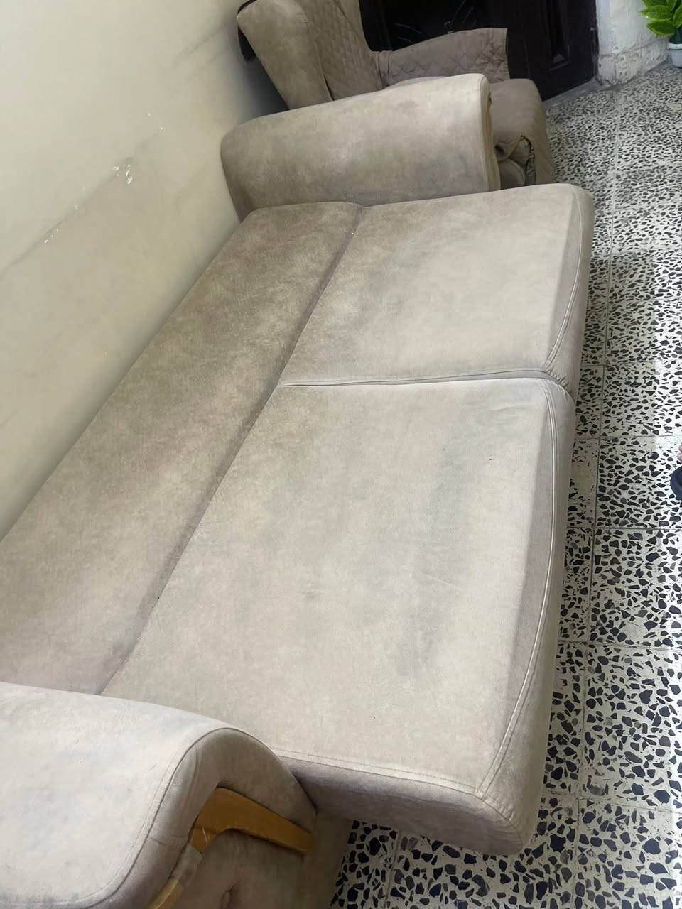 سلام عليكم عندي غراض لبيع


**إذا كنت صاحب هذا الإعلان وتريد حذفه لأي سبب، رجاءا أرسل رسالة إلى الدعم الفني**