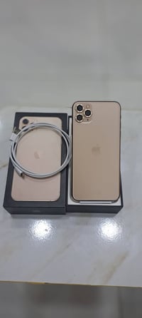 ✌️  ايفون ١١ برو ماكس ذهبي  ذاكره 256 عربي شرق اوسط  بطاريه 76 نموذج M...