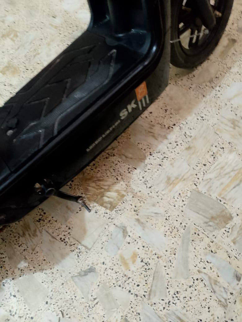 سلام عليكم دراجه شحن لبيع جديد صارلي سبوعين من اخذته دراجه جديد بطاريات مال شركه جدد دجه ما ما متعوبه كلش محافض عليه مكان بغداد مدينت صدر قرب ساحت الحمزه سعر ٢٠وبيه مجال رقم هاتف ***********
