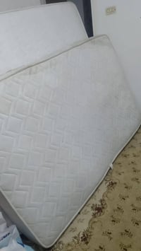 سرير • أثاث • للبيع