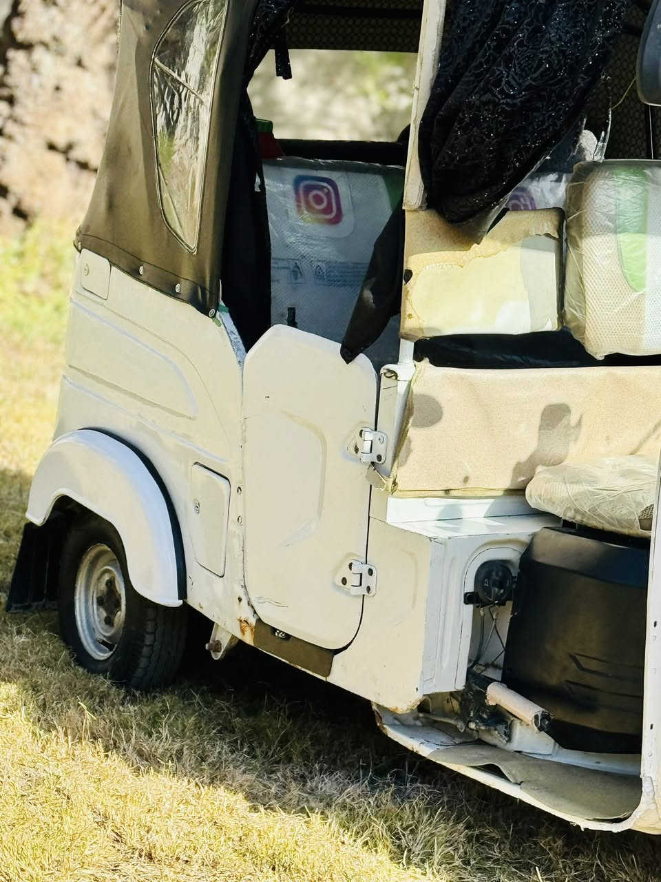 سلام عليكم21للبيع رقم وسنويه تحويل مباشر تكتك خير من الله كله جديد بيه طخه بل لغد  بدون معجون محرك فقط بوش وبستم شرط الشركه سعر7600وبيه مجال 
تواصل ***********
