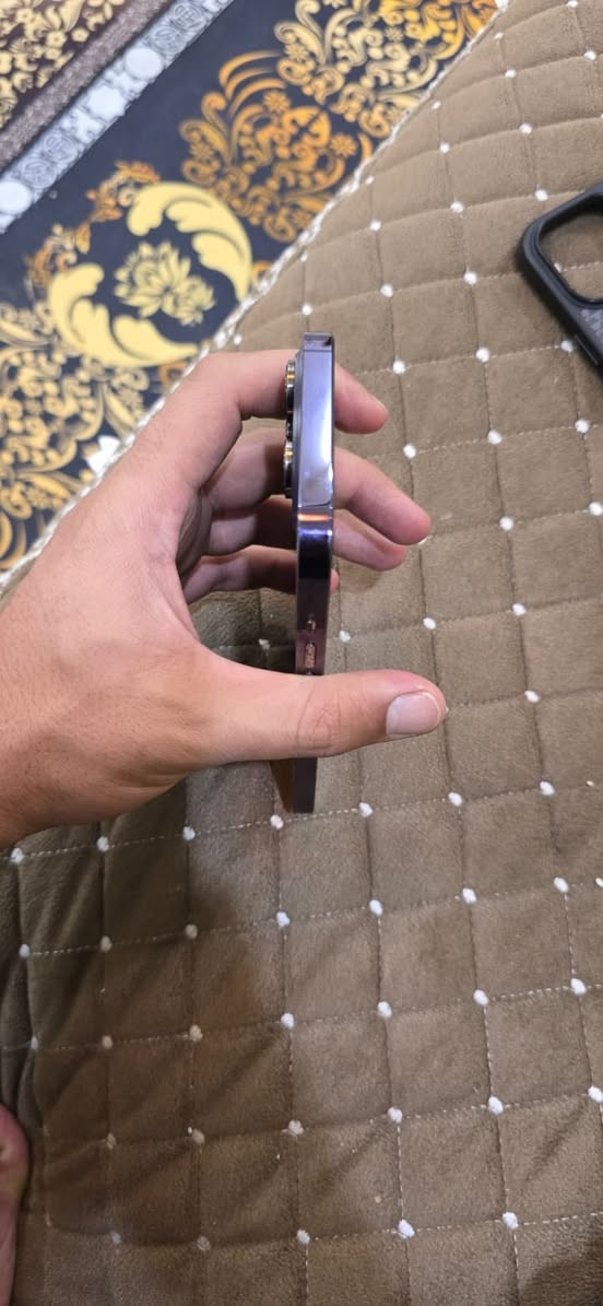 14 برو ماكس للبيع بطاريه 97
***********
750 الف
