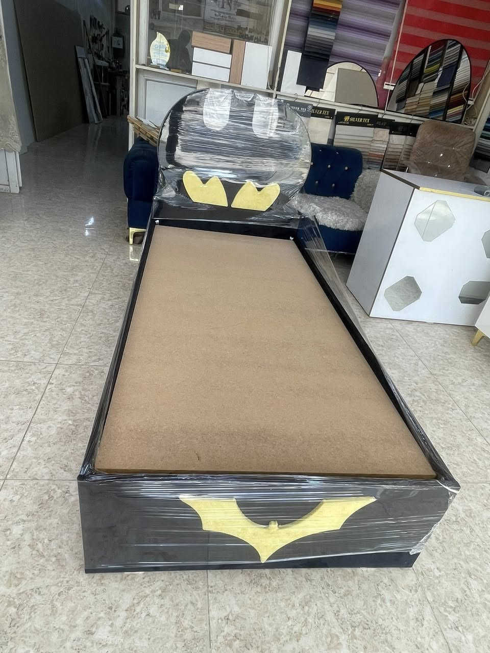 موبيليات التون 
موبيليات التون  غرف نوم شبابي وديكورات مميزة  غرف نوم اطفال غرف نوم عرسان  يتوفر جميع الالون حسب طلب الزبون  والموديلات واجعل اثاث منزلك مع مطابخ  للاستفسار الاتصال ع رقم ***********او واتس  كركوك حي واسطي مجاور مول حاجي زياد اومقابيل صالون هيلين❤️موبيليات التون
