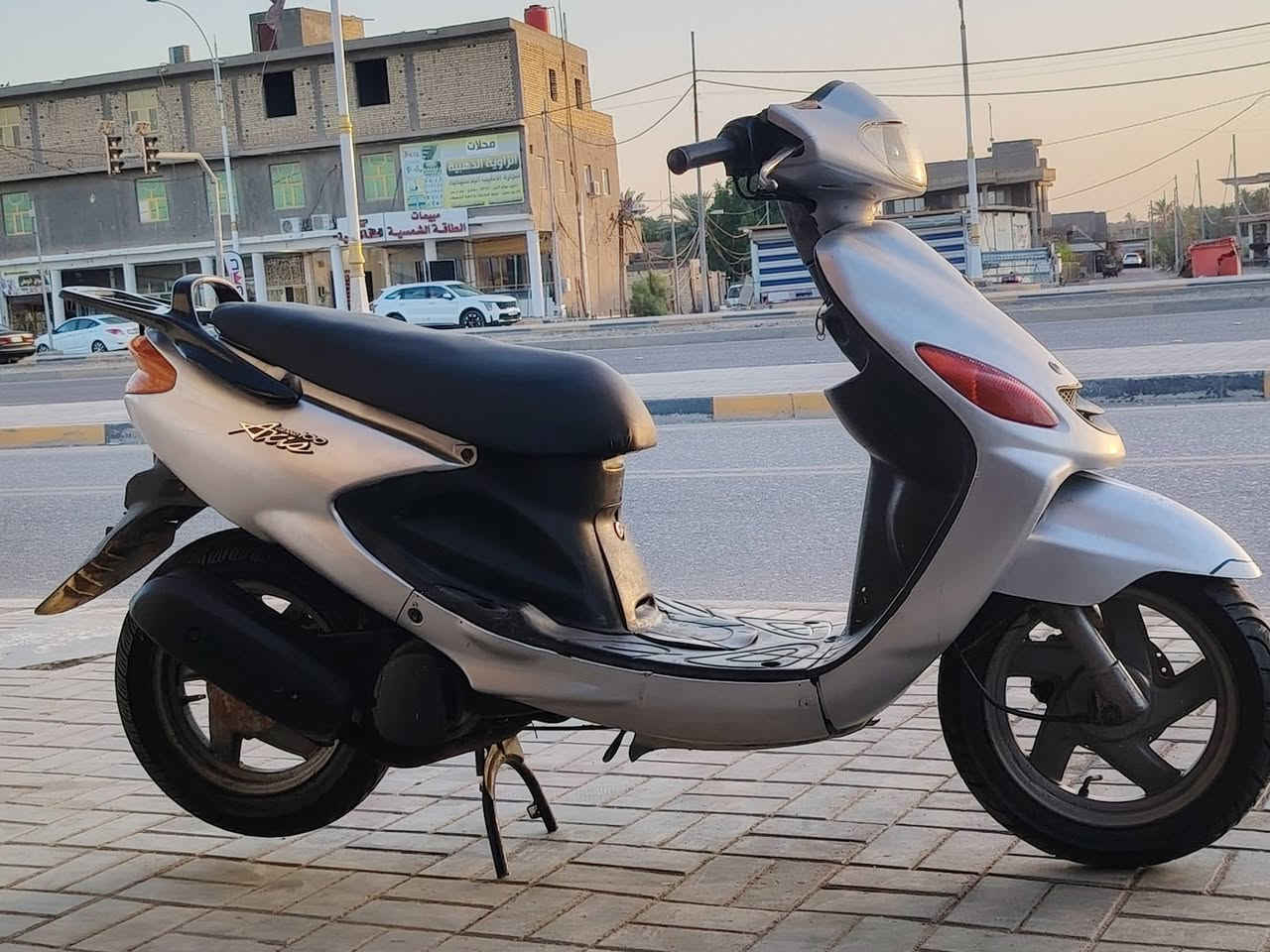 دراجه دولفين دولفين للبيع السعر ٣٥٠ وبيهه مجال الشراي يتصل عل *********** مكانهه السماوه كرهبايات شغاله دراجه نظيفه
