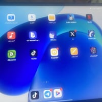 ايباد ريدمي جديد ونضيف يشغل 90 فريم ويا شاحنه 120 واط نضيف ما يصرف شحن...