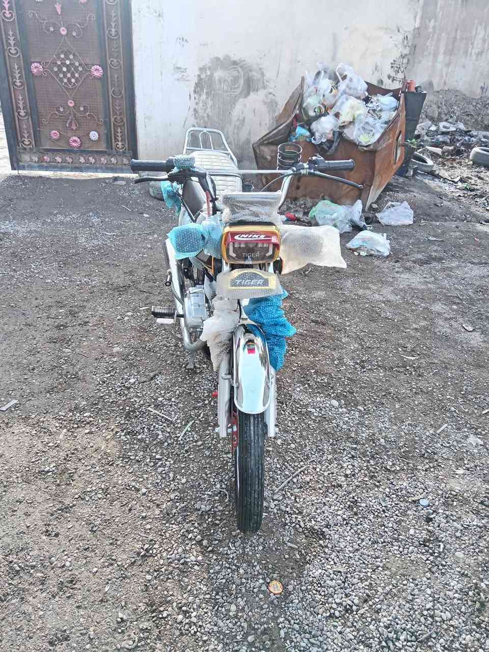 سلام عليكم شباب دراجة للبيع 2025مكفولة عام اوراق كاملة المكان تقاطع الوجيهية ***********
