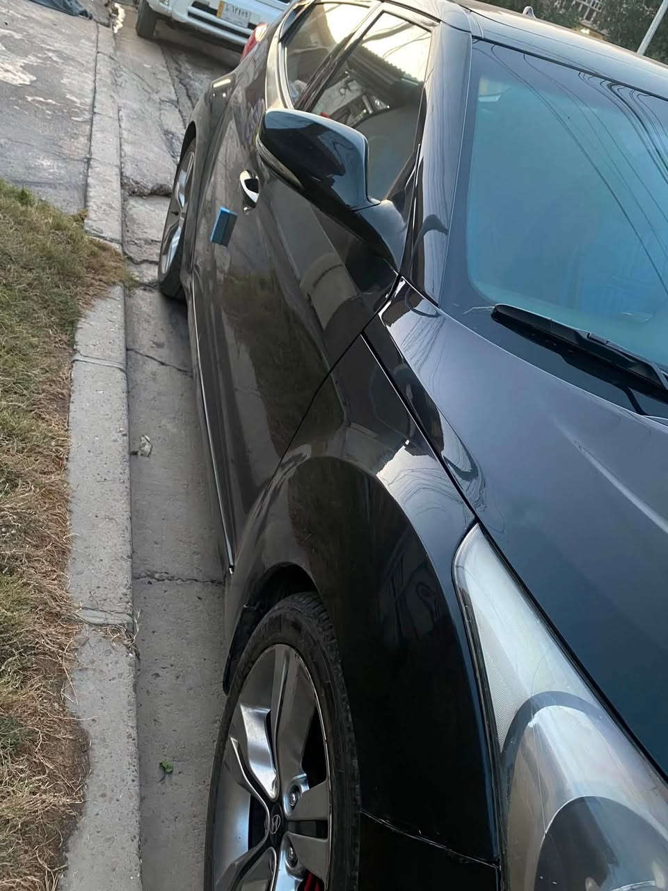•السلام عليكم هيونداي فولستر 2013 🚗خليجي رقم اربيل ماشيا 126.266
كيلومتر 
•المحرك 1600 دوش ،كير اوتوماتيك 🔩
•فتحت سقف بونراما ، شاشة ، حساس خلفي ، كامرا خلفية ⚙️
•ضربت السياره خلفيه ، وتعديل للباب مال سايق السيارة كلش نضيفه تخم تاير جديد تخم ويل كاب جديد صيانة دوريا كاملة للمحرك جديد السيارة معتني بيها كلش الي شراي خلي يتواصل ويا رقم 🛠️
🚗🚗🚗🚗🚗🚗🚗🚗🚗🚗🚗🚗🚗🚗🚗
***********
موجود بيه واتساب 
مكاني بغداد 
السيارة باسمي تحويل وكالة
