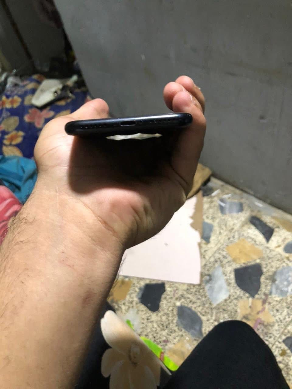 سلام عليكم شباب عندي جهاز إس آي محدث تحديث أوس ٢٦جهاز بس ضهر بلادي مامفتوح بطاريه٨٦مراوس حتا لو أنطي فرق مكاني بغداد هاذا رقمي***********
