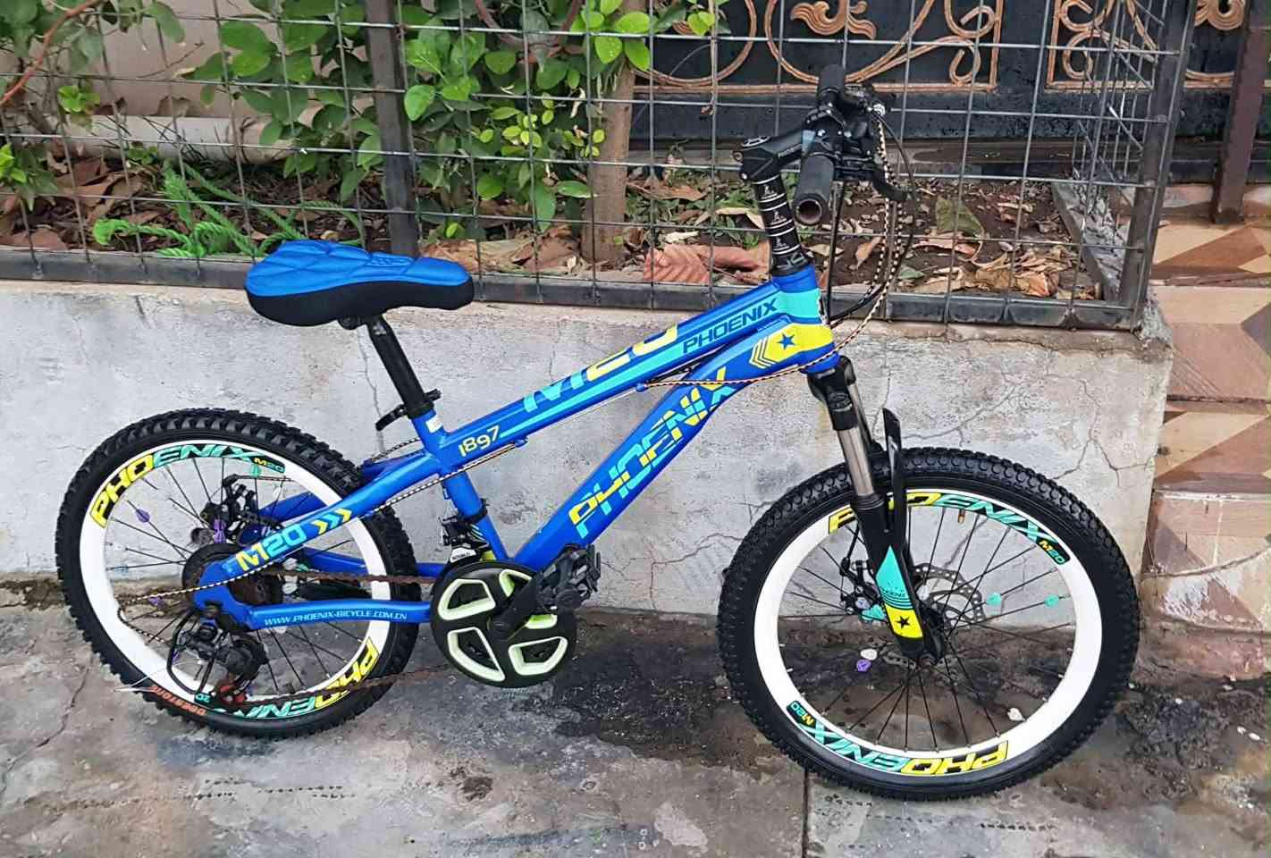 ئەم پاسکیلە بۆ فرۆشتن قیاسی ۲٠ ییە 
 زۆر زۆر تازەو جوانە حسابکە لۆکە ۷ گێڕە ئیستۆپی دیسکە ماشەی دەبڵە تایەی تازەیە هەموو گیانی بەشەرت هیچ عەیبێکی نییە   لۆک لۆکە نمونەیە 
سلێمانی بەکرەجۆ   گەیاندنم نیە 
*********** 
***********
