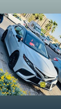 كامري 2023 اعلى مواصفات xse بلاك ايدشن فول بصمة بارنوما فتحة اللون صدف...