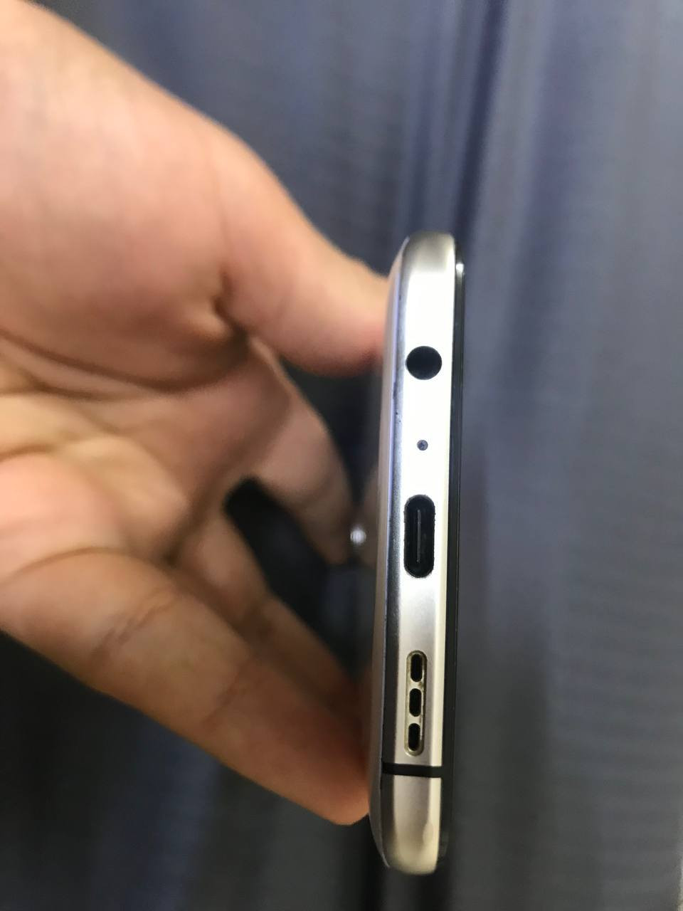 السلام عليكم
هاتف ريلمي X2pro
ذاكره ٢٥٦
رام١٢
معالج قوي بل العاب
الجهاز بلادي 
ببجي ٩٠فريم
سلس كلش كل عيب مابي
كله شغال ودقه تصوير بي 4k إلى جانب 60 فريم بل تصوير
بس عندك الصبغ مال الضهر طايح الضهر موجود بس الصبغ واكع ماعرف السبب اشتريته هيج
الجهاز شرط ضمان اسبوعين
للبيع ب150 بي مجال بسيط
او مراوس


**إذا كنت صاحب هذا الإعلان وتريد حذفه لأي سبب، رجاءا أرسل رسالة إلى الدعم الفني**